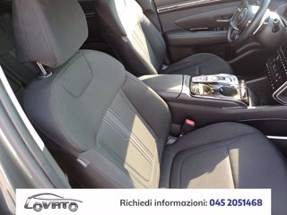 HYUNDAI Tucson 1.6 HEV aut. XLine + 19 18