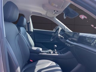 MG NUOVA HS 1.5T MT LUXURY 20