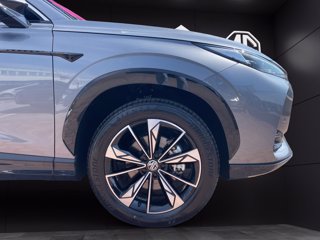 MG NUOVA HS 1.5T MT LUXURY 8