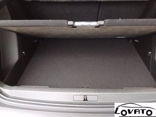 PEUGEOT 2008 BlueHDi 130 S&S EAT8 Allure Pack 21