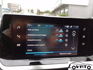 PEUGEOT 2008 BlueHDi 130 S&S EAT8 Allure Pack 28