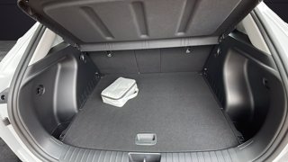 HYUNDAI KONA ICE MY25 1.0TGDI MT XTECH 10