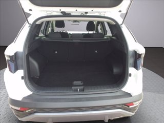 HYUNDAI Tucson 1.6 HEV aut. XLine + 19 13