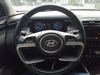 HYUNDAI Tucson 1.6 HEV aut. XLine + 19 16