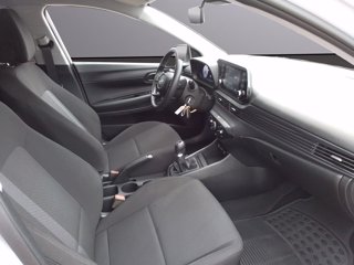 HYUNDAI i20 1.2 MPI MT ConnectLine