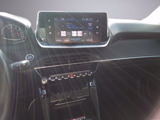 PEUGEOT 2008 PureTech 130 S&S Allure 18