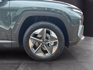 HYUNDAI TUCSON PE 1.6HEV AT 2WD BUSINESS