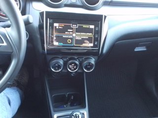 SUZUKI Swift 1.2 Hybrid Top 18