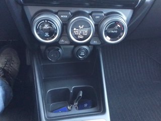 SUZUKI Swift 1.2 Hybrid Top 22