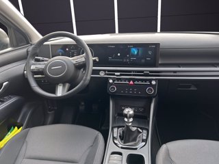 HYUNDAI TUCSON PE 1.6TGDI MT 48V BUSINESS 14