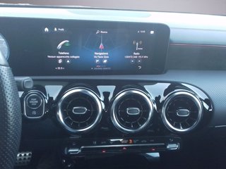 MERCEDES CLA 200 d Automatic AMG Line Premium 17