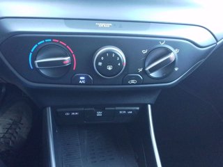 HYUNDAI Bayon 1.2 MPI MT XLine 21