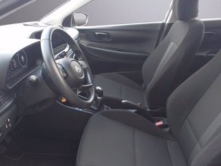 HYUNDAI I20 PE MY25 1.2 MT CONNECTLINE 9