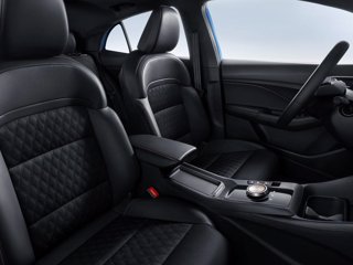 MG MG3 1.5L HEV 2kWh AT 2WD LUXURY