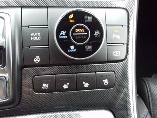 HYUNDAI Santa Fe 1.6 T-GDI HEV 4WD AT 7P XCLASS