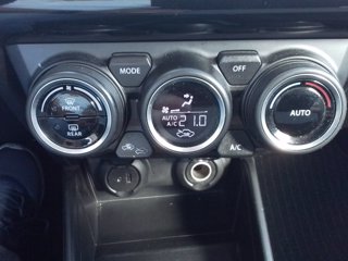 SUZUKI Swift 1.2 Hybrid 4WD AllGrip Top
