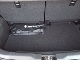 SUZUKI Ignis 1.2 Hybrid Top 13